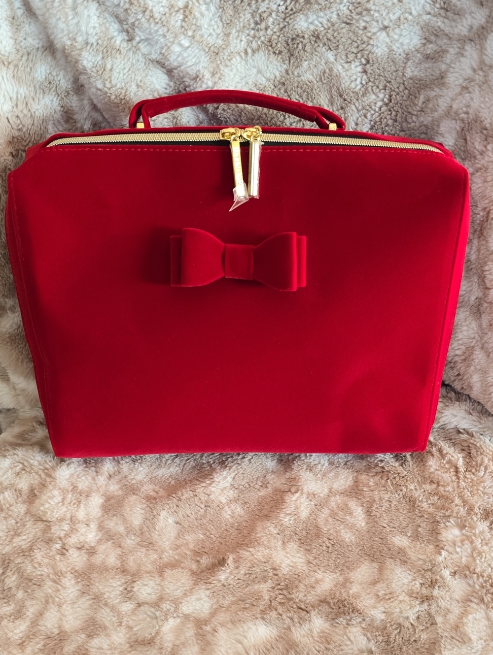 Estee Lauder Red Velvet Bow Cosmetic Case